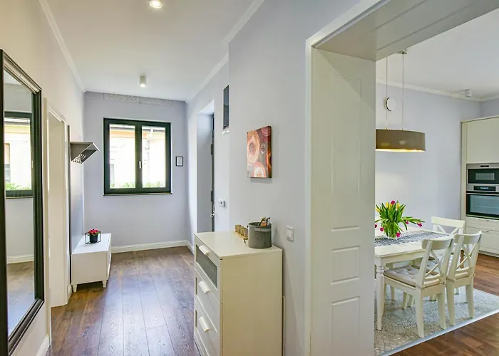 Апартаменти Garden Еґер